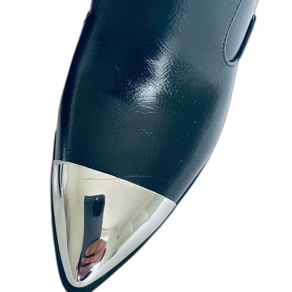 NWT Soda Black Metal Tip Western Booties Zip Faux Leather with Block Heel Sz 6M - Picture 8 of 8